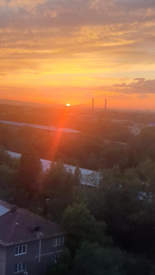Uzak Apartment 2 الماتي المظهر الخارجي الصورة